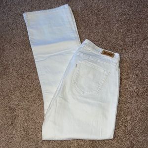 Levi’s 529 curvy bootcut white denim jeans EUC size 10